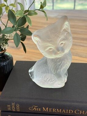 Vintage Viking Frosted Glass Kitten Figurine